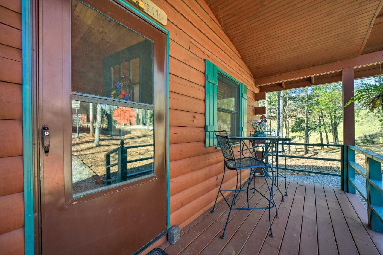 Franklin Cabin With Porch Near Hiking And Waterfalls! Exteriör bild