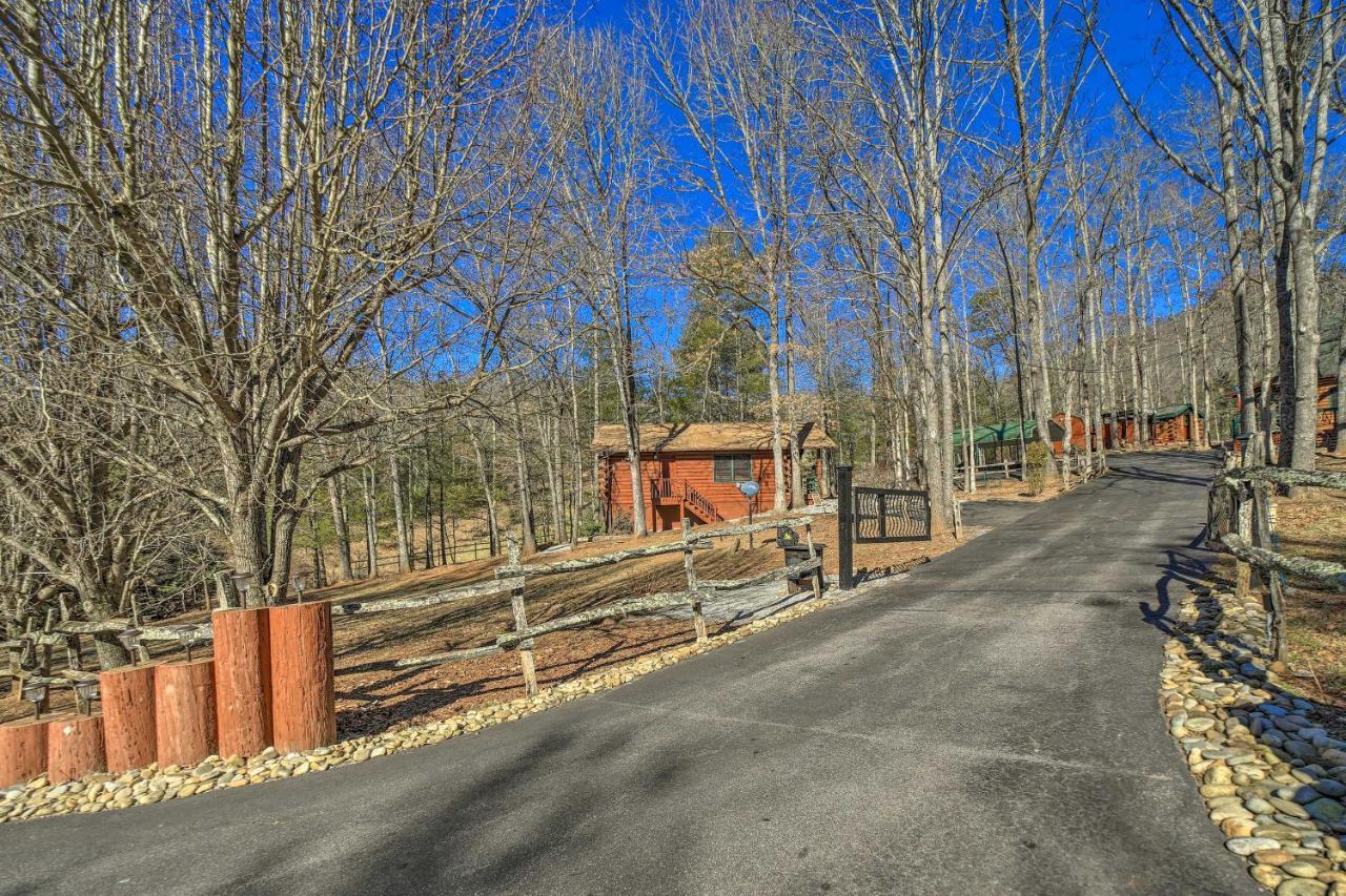 Franklin Cabin With Porch Near Hiking And Waterfalls! Exteriör bild